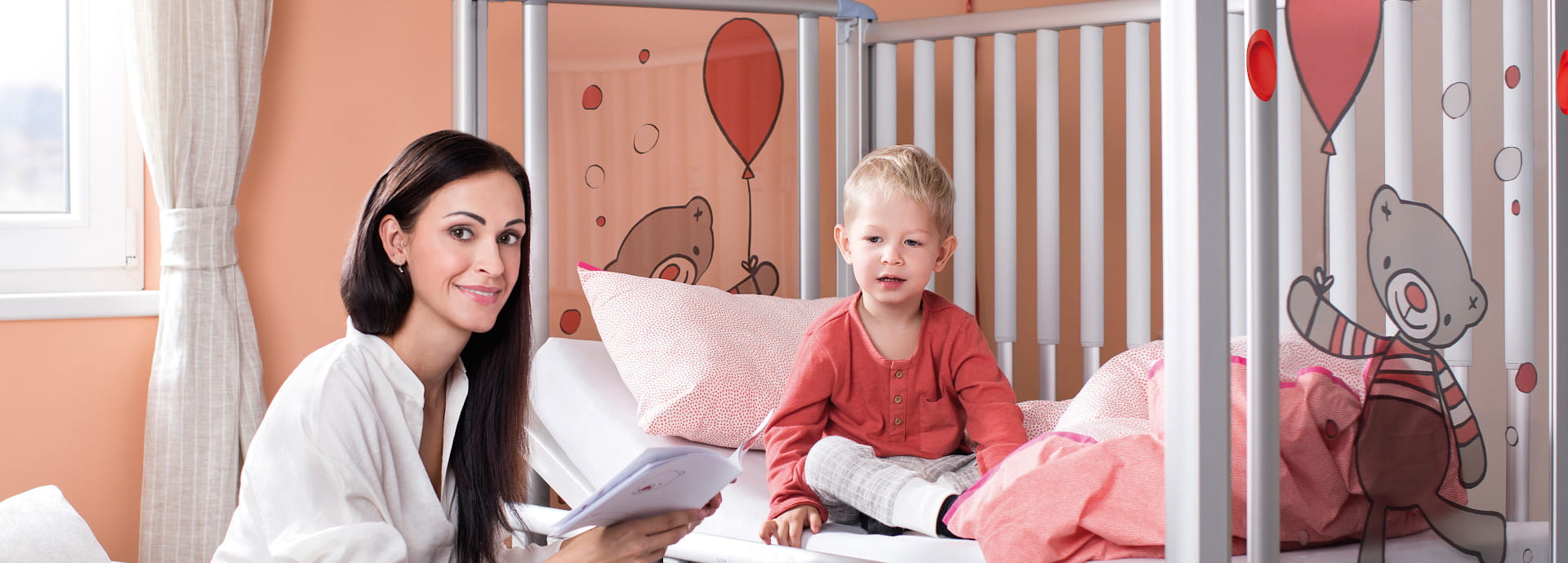 Tom 2 - La cama para niños pequeños totalmente ajustable eléctricamente